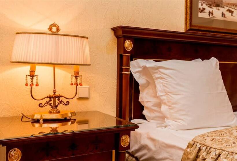 اتاق لوکس, Petroff Palace Boutique