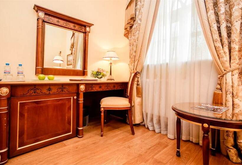 اتاق استاندارد, Petroff Palace Boutique