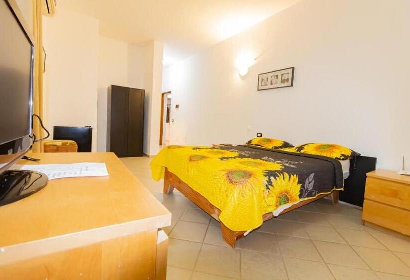 Студия Стандарт, Villa Capri