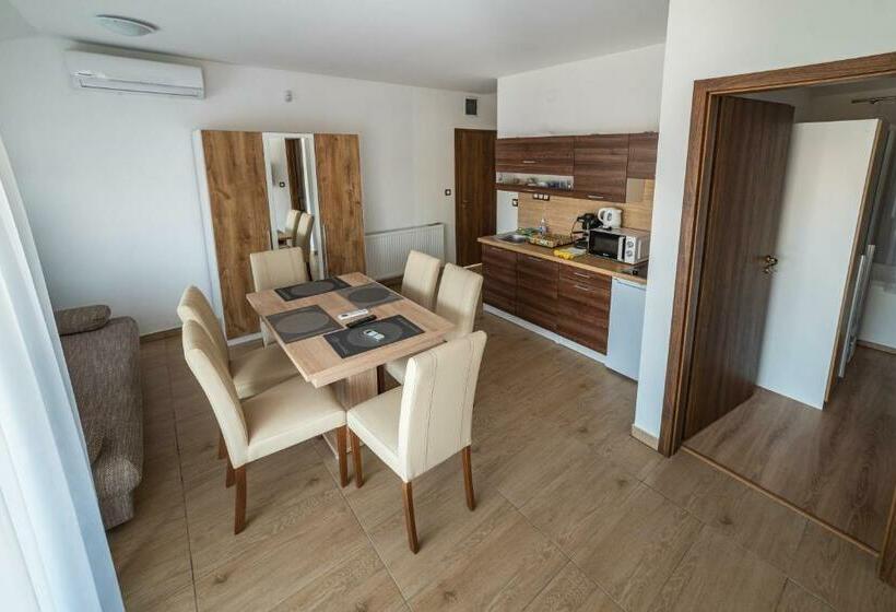 Семейный Номер, Golden Beach Apartments Siófok