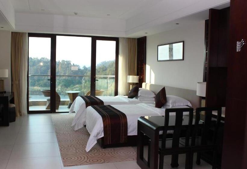 Номер Стандарт Вид на Озеро, Mels Weldon Evergreen Lake Hotel Heyuan