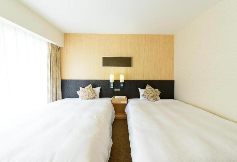 Номер Deluxe, Nishitetsu Resort Inn Naha