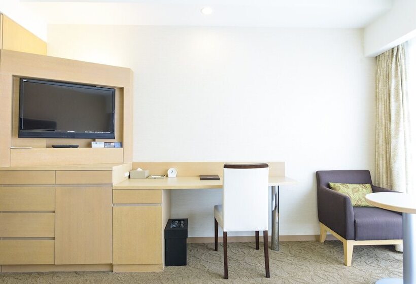 Номер Deluxe, Nishitetsu Resort Inn Naha