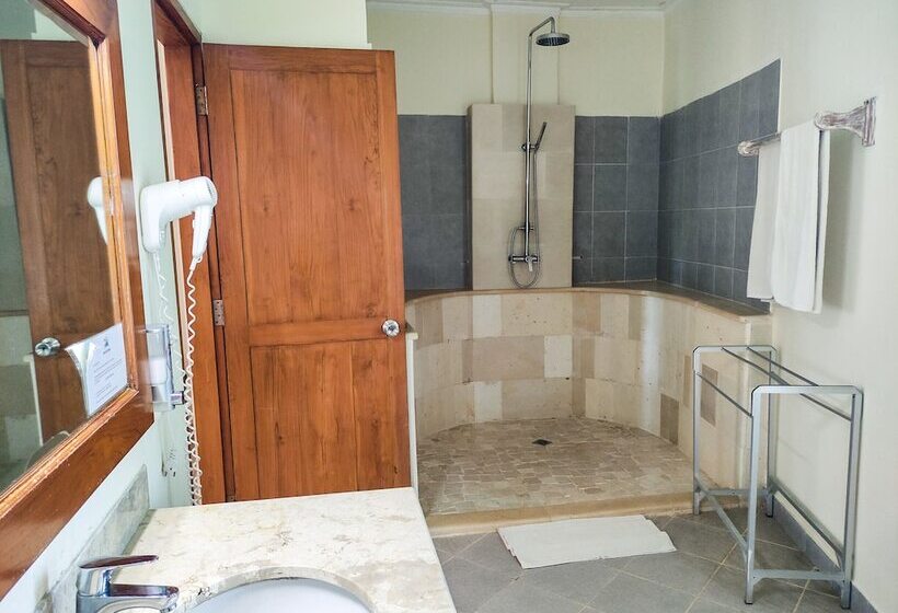 Номер Deluxe, Puri Sari Beach