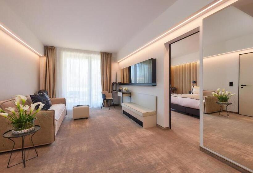سوییت جونیور, Lua Resort   Adults Only