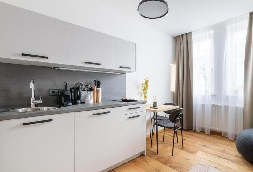 Люкс, Limehome Villach Gerbergasse
