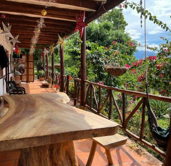 Четырехместный Номер Стандарт, Hostal Villa San Rafael