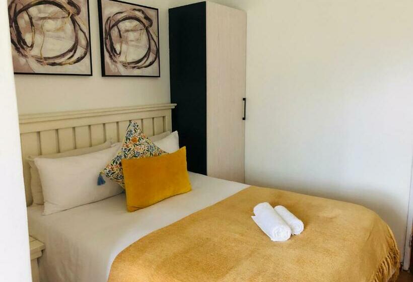 اتاق استاندارد, Bluebanana Lodge