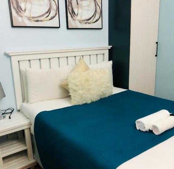 اتاق استاندارد, Bluebanana Lodge