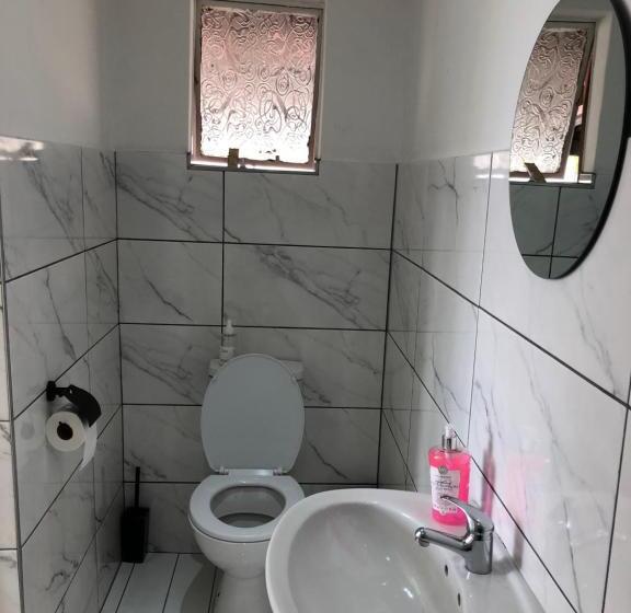 اتاق استاندارد, Bluebanana Lodge