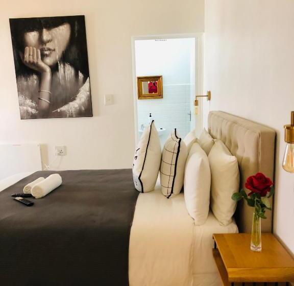 اتاق استاندارد, Bluebanana Lodge