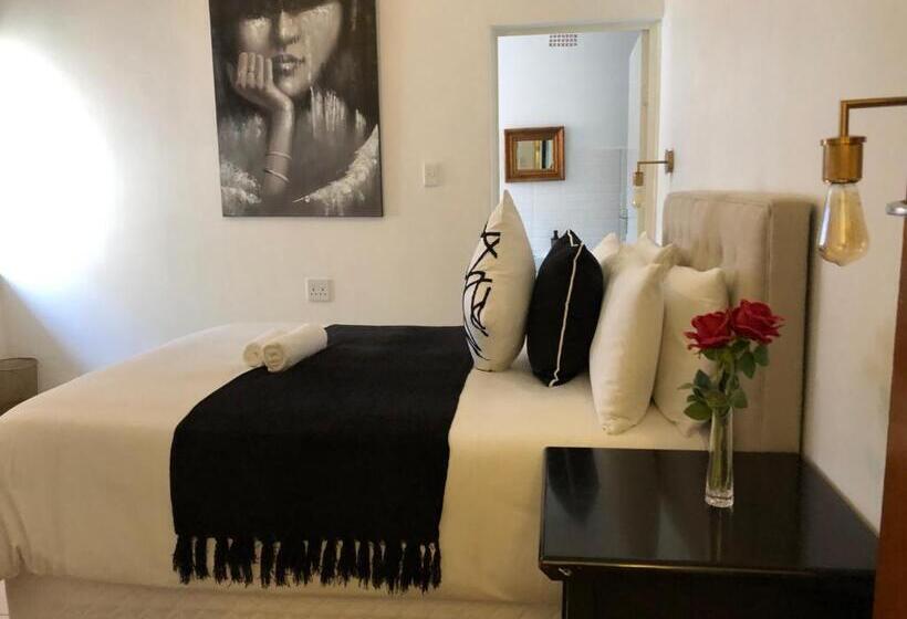 اتاق استاندارد, Bluebanana Lodge