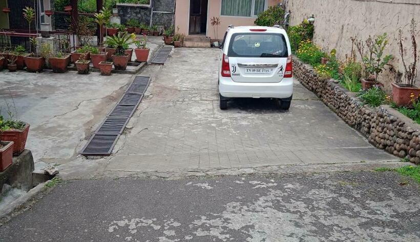 اتاق اکونومی, Kumaragiri Cottages Kodaikanal