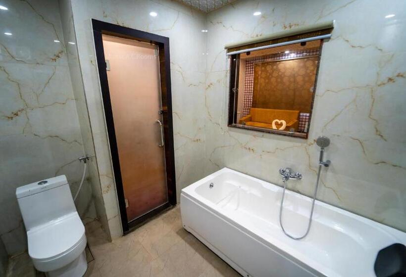 デラックスルーム, Manas Ac Rooms