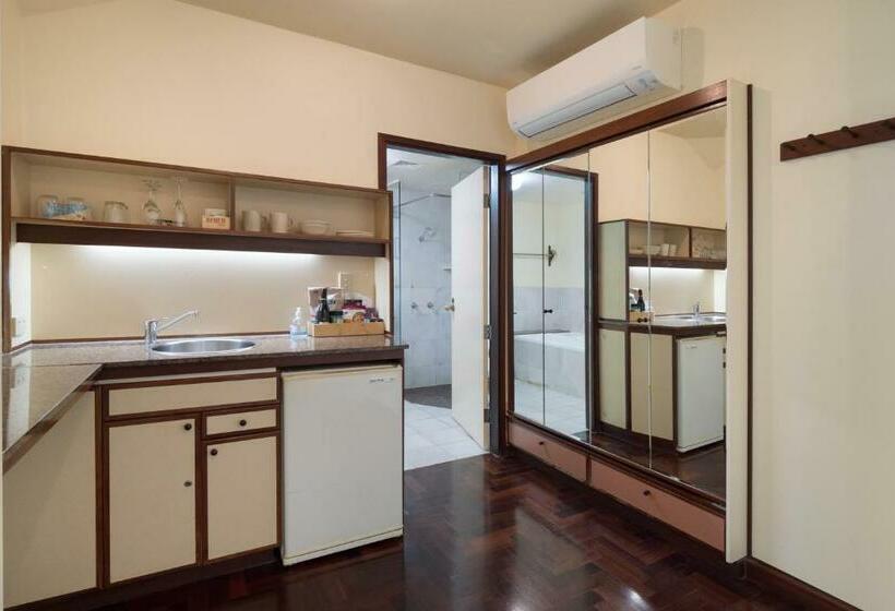 클래식 스위트, Beach Hotel Resort