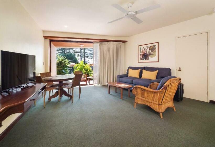클래식 스위트, Beach Hotel Resort