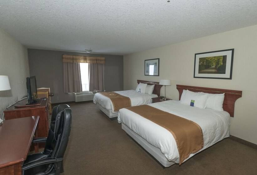 Номер Deluxe, Lakeview Inns & Suites  Fort Nelson