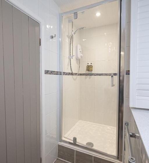 اتاق لوکس با تخت بزرگ, Cornerways Guest House