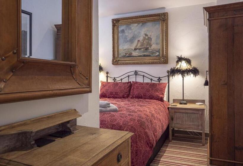 اتاق لوکس, Cornerways Guest House