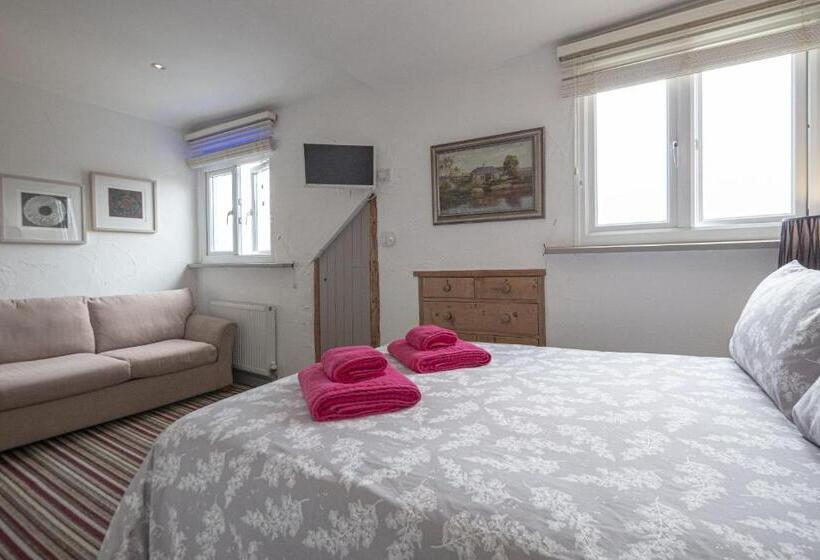 اتاق استاندارد با چشم‌انداز دریا, Cornerways Guest House
