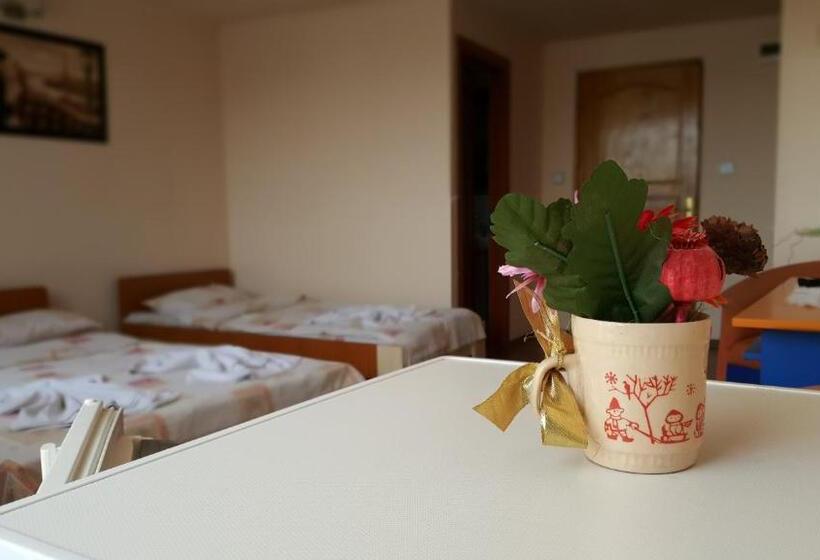 디럭스 트리플 룸, Vila Tei Guesthouse