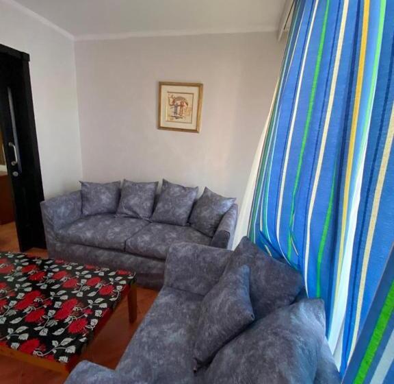 آپارتمان 1 خوابه با چشم‌انداز استخر, Porto Marina Resort Apartments Familie