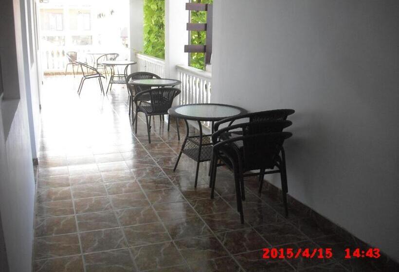 سوئیت جونیور خانوادگی, Casa Ciobi