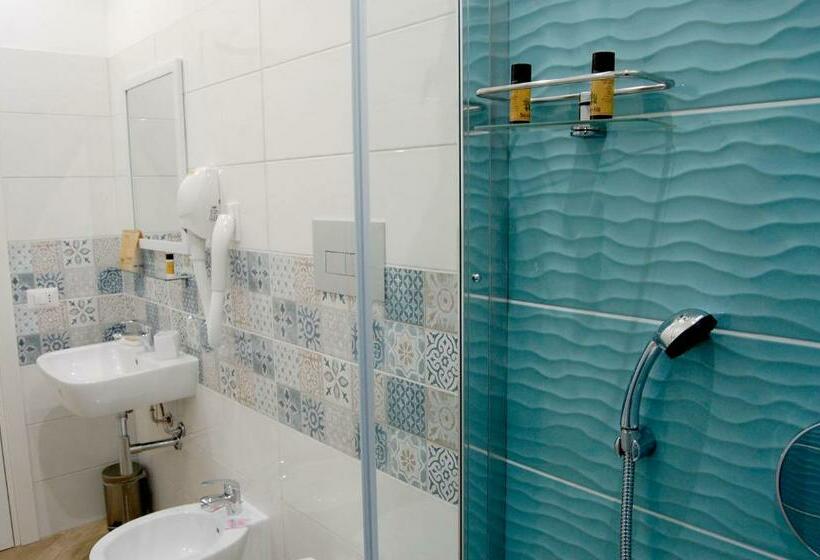 اتاق خانوادگی, B&b Mormina