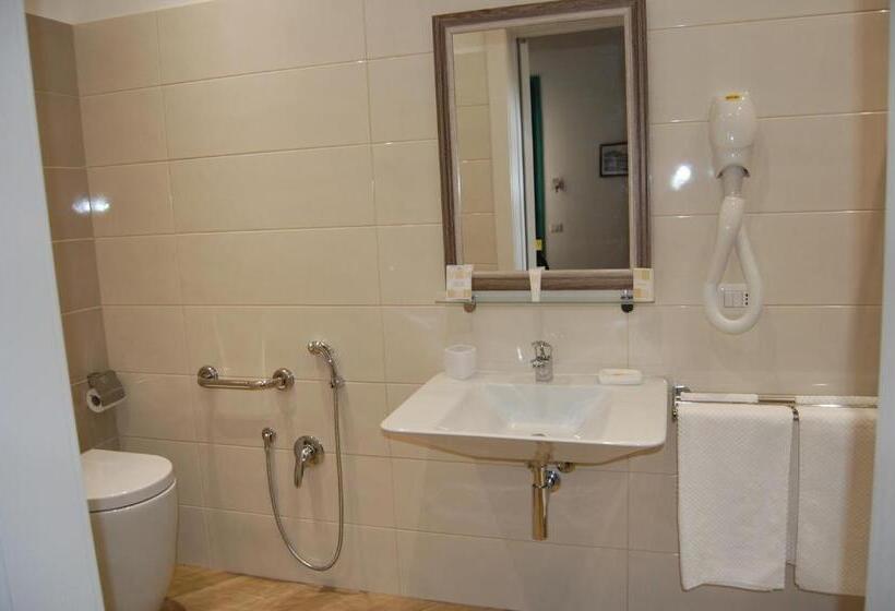 اتاق خانوادگی, B&b Mormina