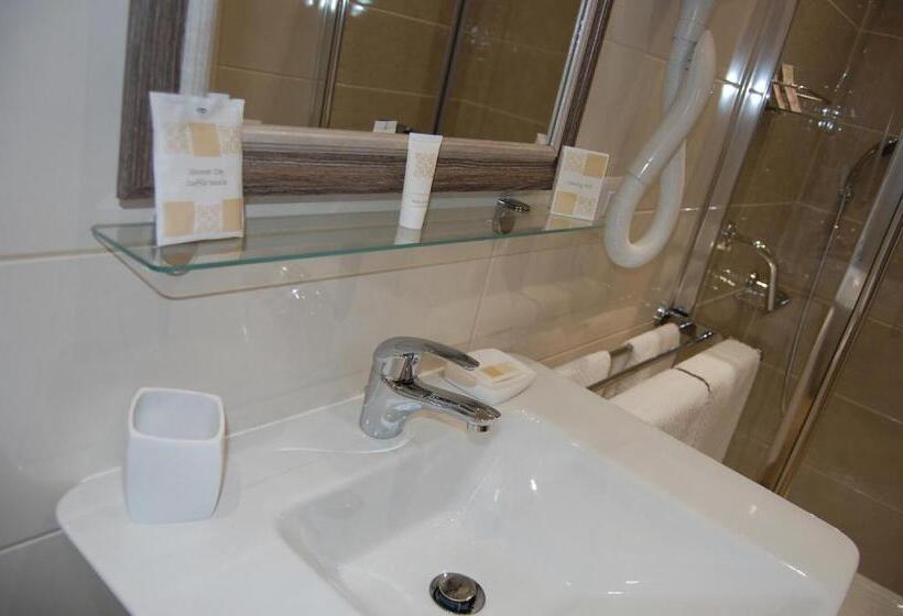 اتاق خانوادگی, B&b Mormina