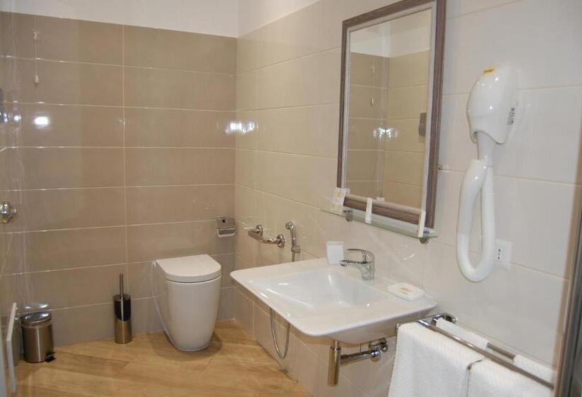 اتاق خانوادگی, B&b Mormina