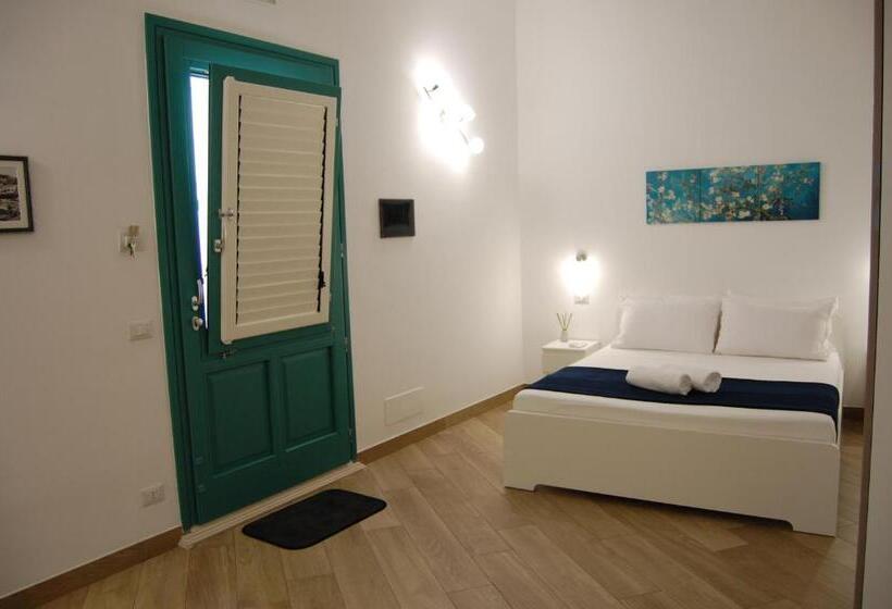 اتاق خانوادگی, B&b Mormina