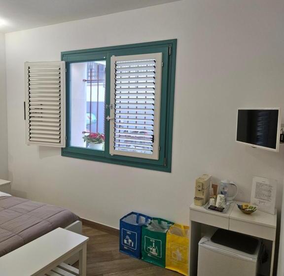 اتاق استاندارد, B&b Mormina