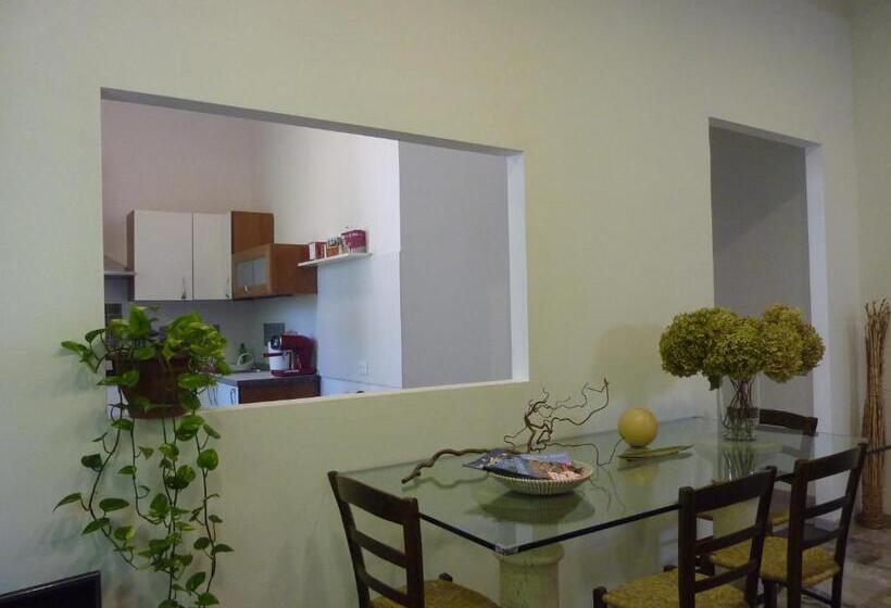 آپارتمان 1 خوابه, B&b Il Melograno