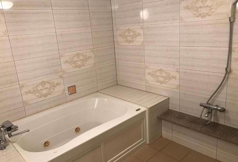 Номер Deluxe, Aura Resort Iga