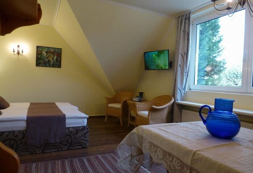 استودیوی استاندارد, Albergo Giardino