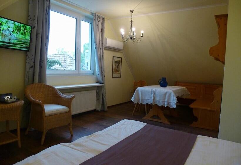 استودیوی استاندارد, Albergo Giardino