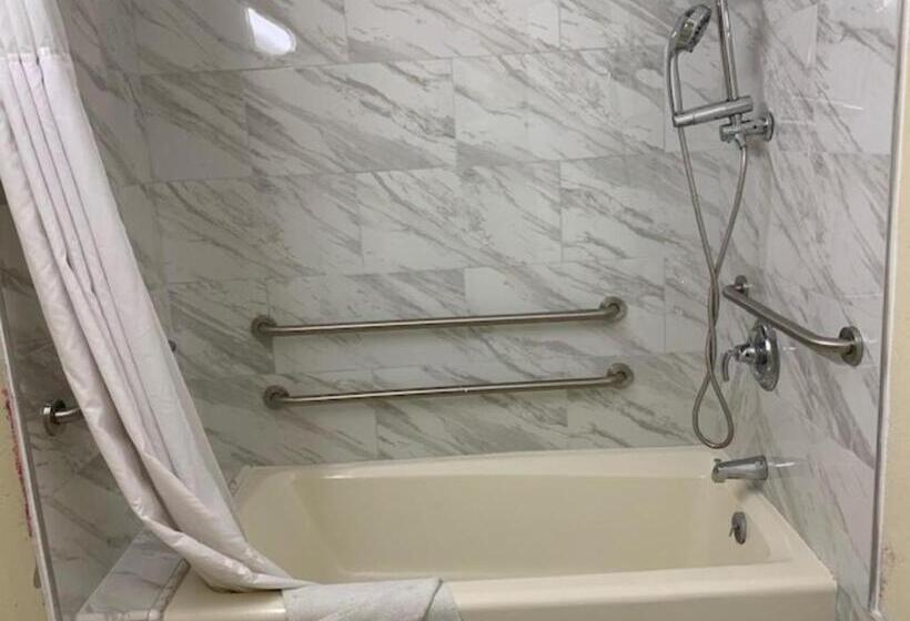 Номер Стандарт Кровать Кинг Адаптированный для Инвалидов, Americas Best Value Inn And Suites  Yucca Valley