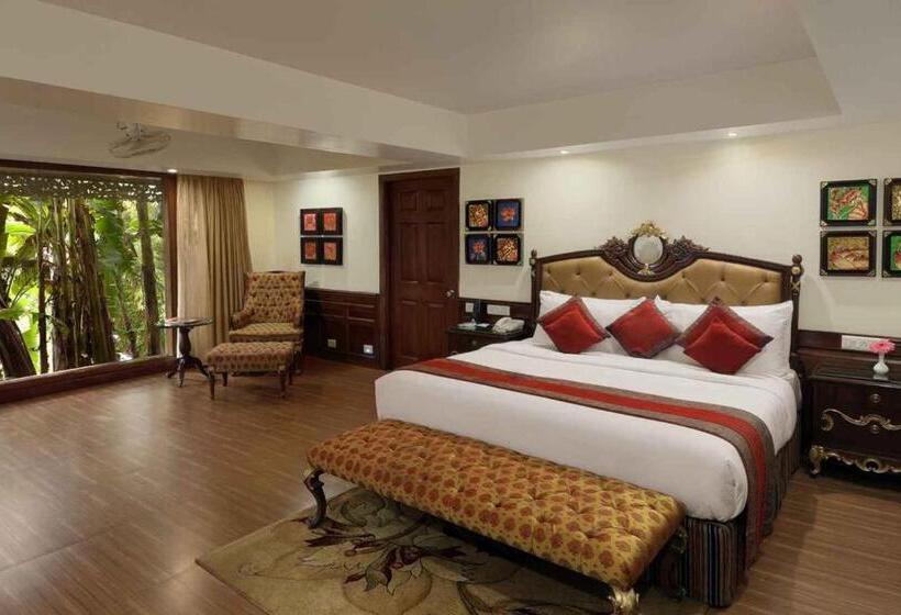 سوییت لوکس, Mayfair Spa Resort & Casino
