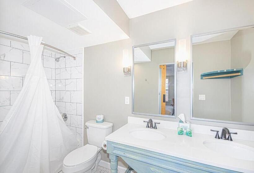 Номер Deluxe Кровать Кинг, Seven Hills Suites