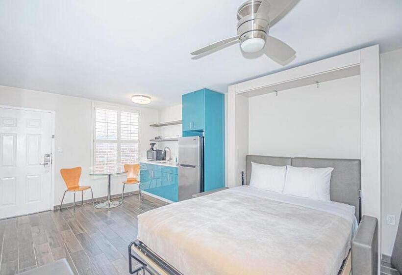 Номер Стандарт, Seven Hills Suites