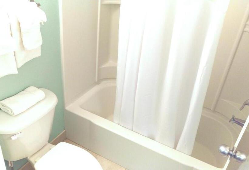 اتاق استاندارد با چشم‌انداز استخر, The Beachview Inn Clearwater Beach