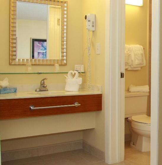اتاق لوکس با تخت بزرگ, The Beachview Inn Clearwater Beach