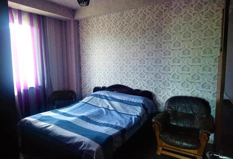 اتاق لوکس, White House Mtskheta