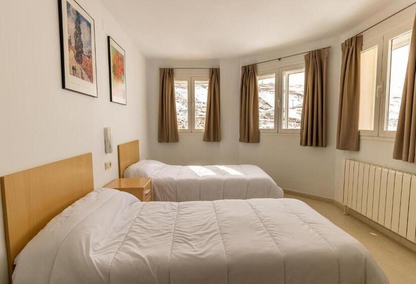 スタンダードルーム, Albergue Inturjoven Sierra Nevada   Hostel