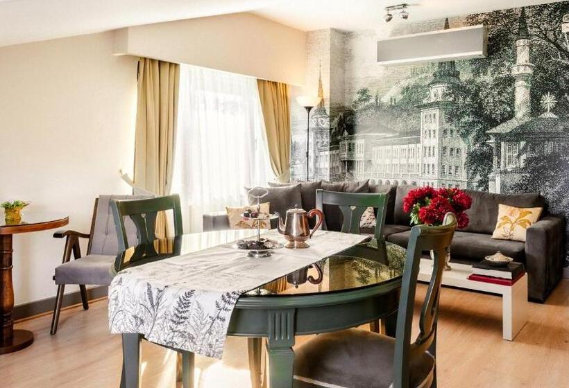 سوییت سوپریور با چشم‌انداز دریا, Cheya Beşiktaş Istanbul Bosphorus City Center Hotel & Suites