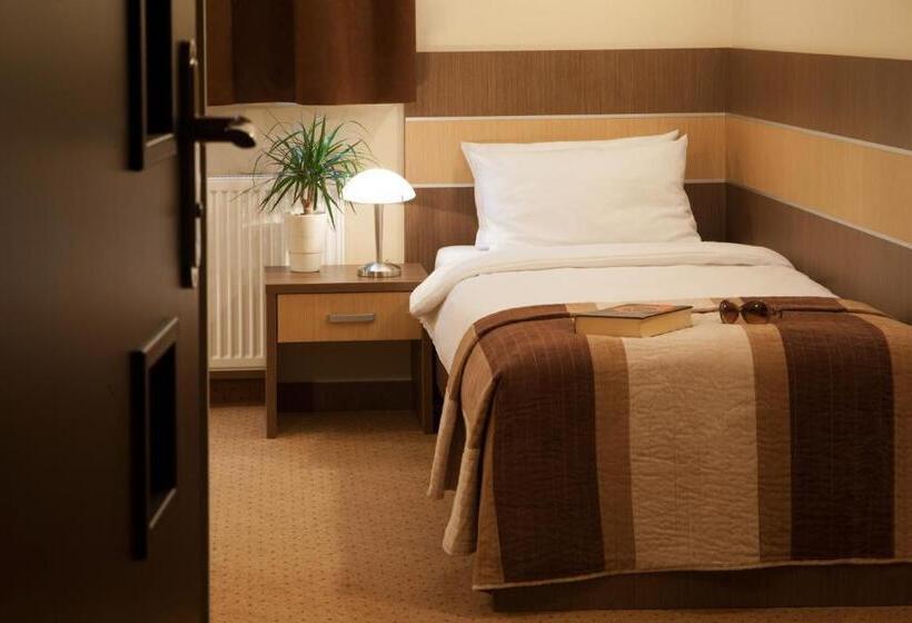 Номер Стандарт, Sleep Wrocław