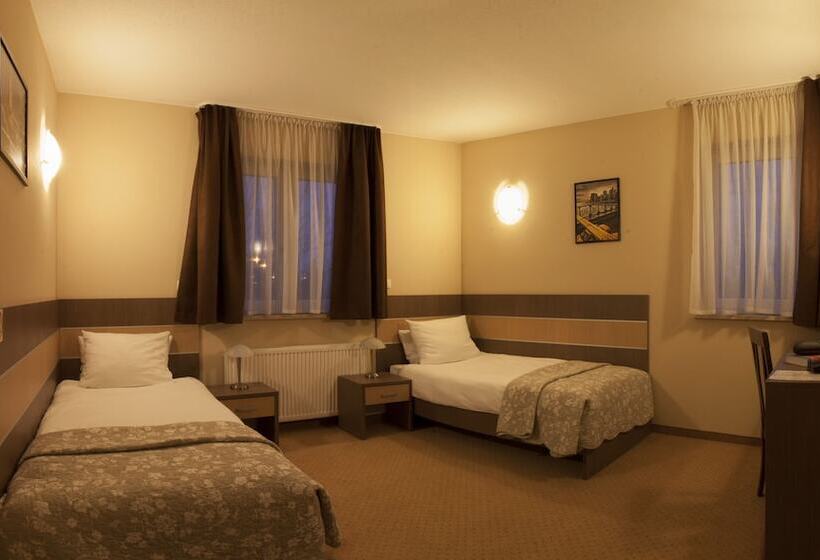 Номер Стандарт, Sleep Wrocław