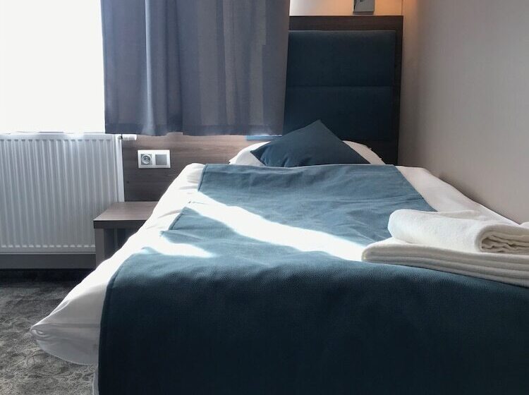 Номер Комфорт Индивидуальный, Sleep Wrocław