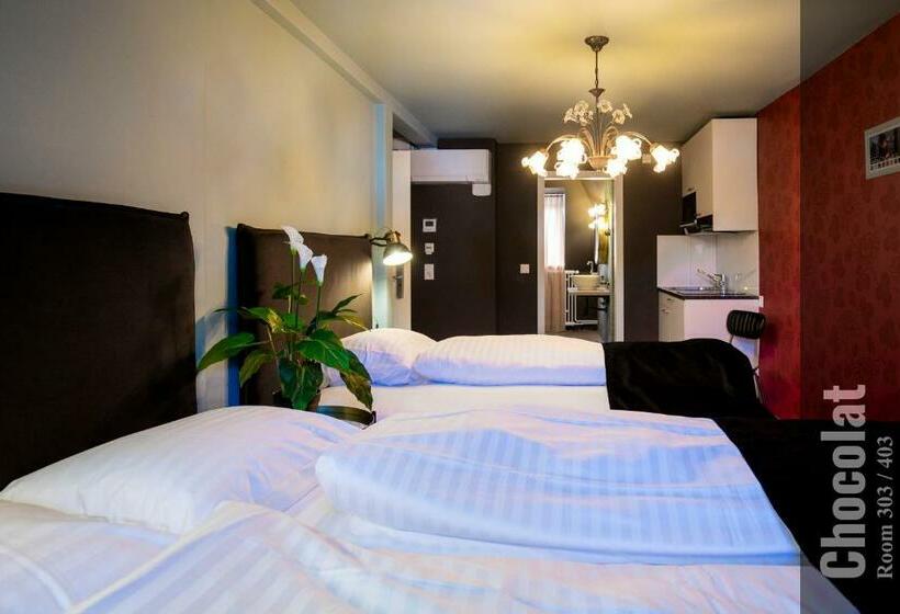 Standard Studio, The Henry Self Check In Guesthouse